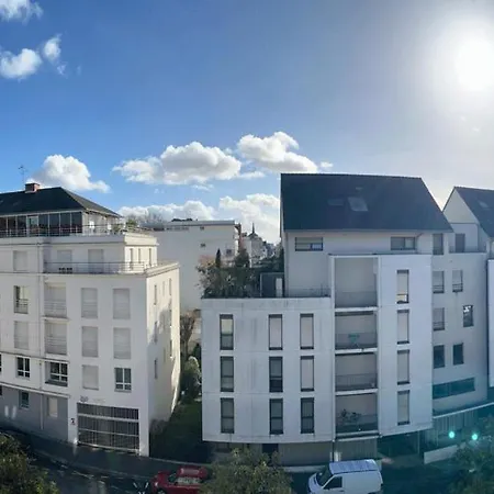 Hidden Nook - Plein Centre Apartment