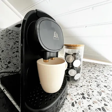 Hidden Nook - Plein Centre Apartment